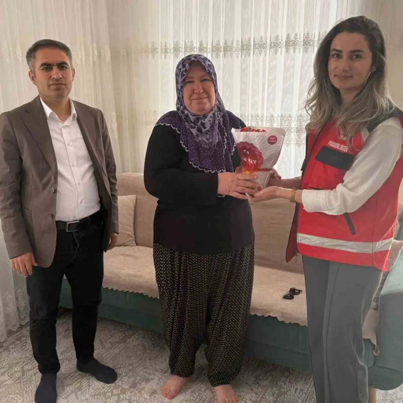 Gölbaşı SHM Anneler Günü'nde Şehit Annelerini Ziyaret Etti