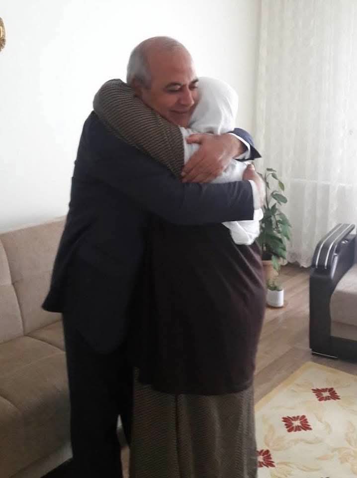 Ömer Yılancı Anneler Günü'nü Kutladı
