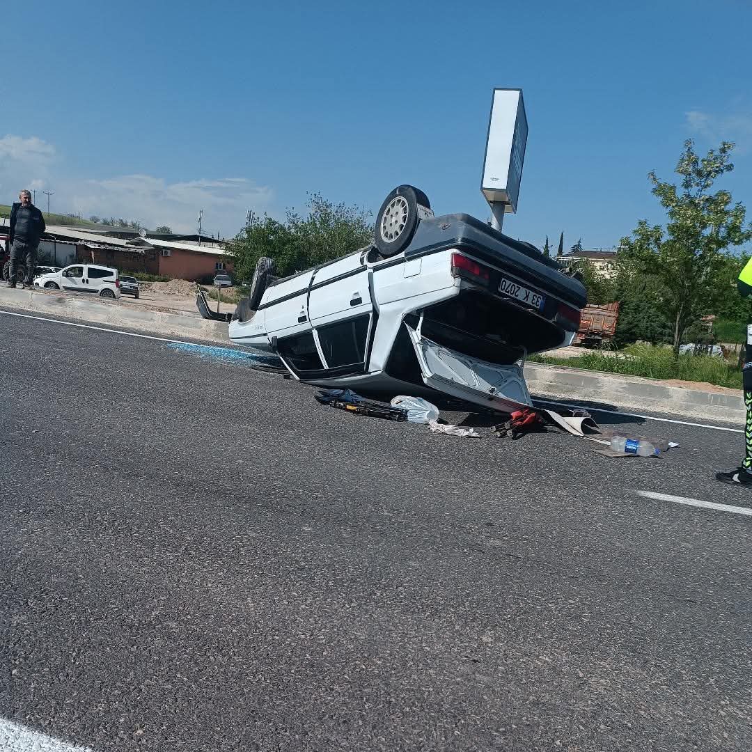 Kahta-Adıyaman Karayolunda Trafik Kazası: 2 Yaralı