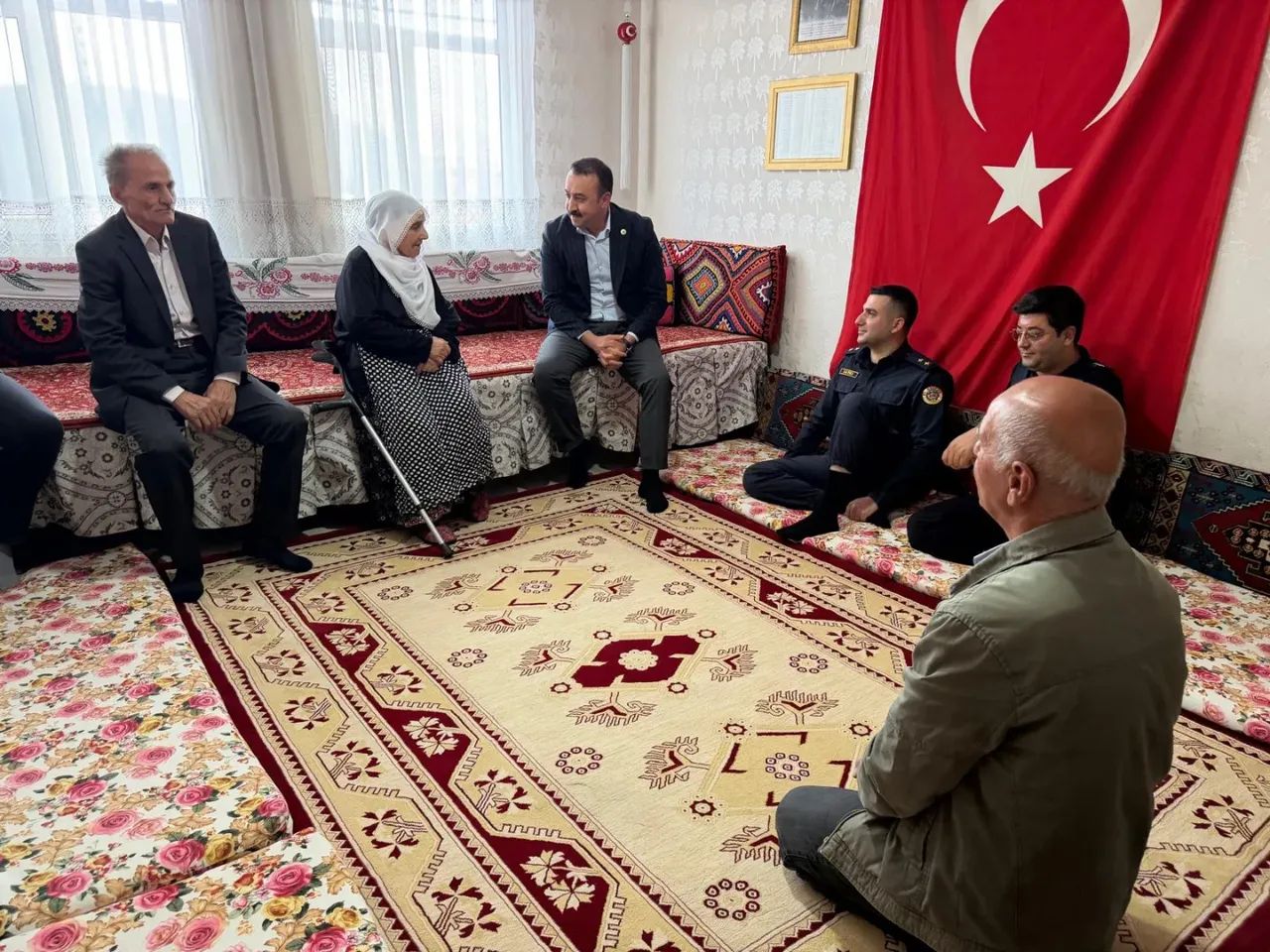 Kaymakam Şehit Annelerini Ziyaret Etti