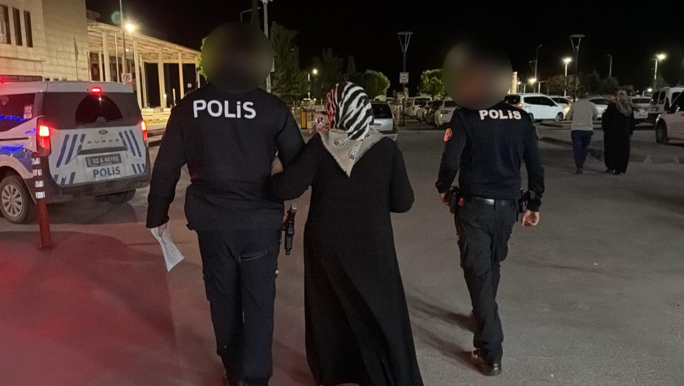Adıyaman'da Yaşlı Anne Şiddet İddiasıyla Hastaneye Kaldırıldı