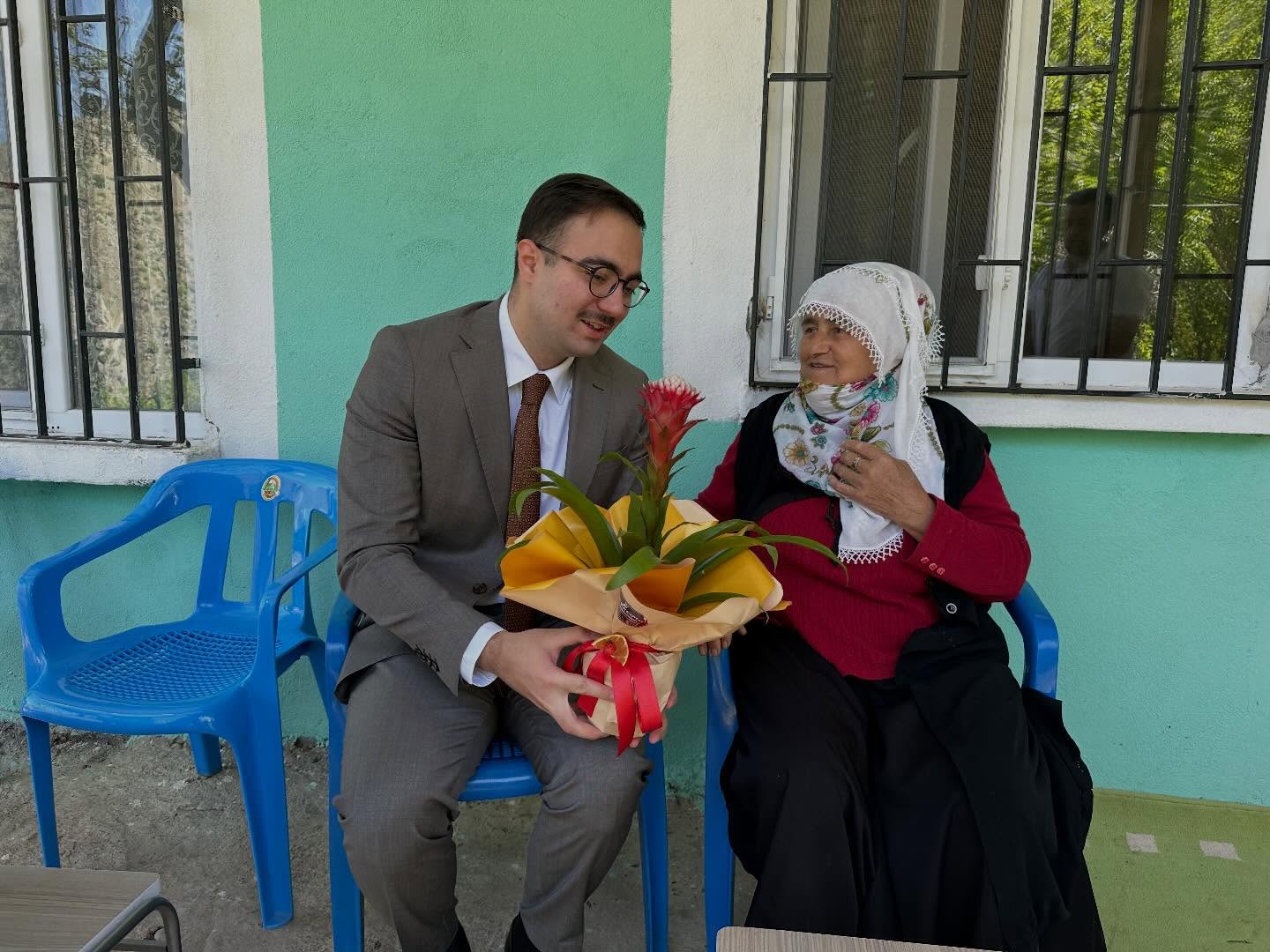 Şehit Annelerinin Anneler Günü Kutlandı