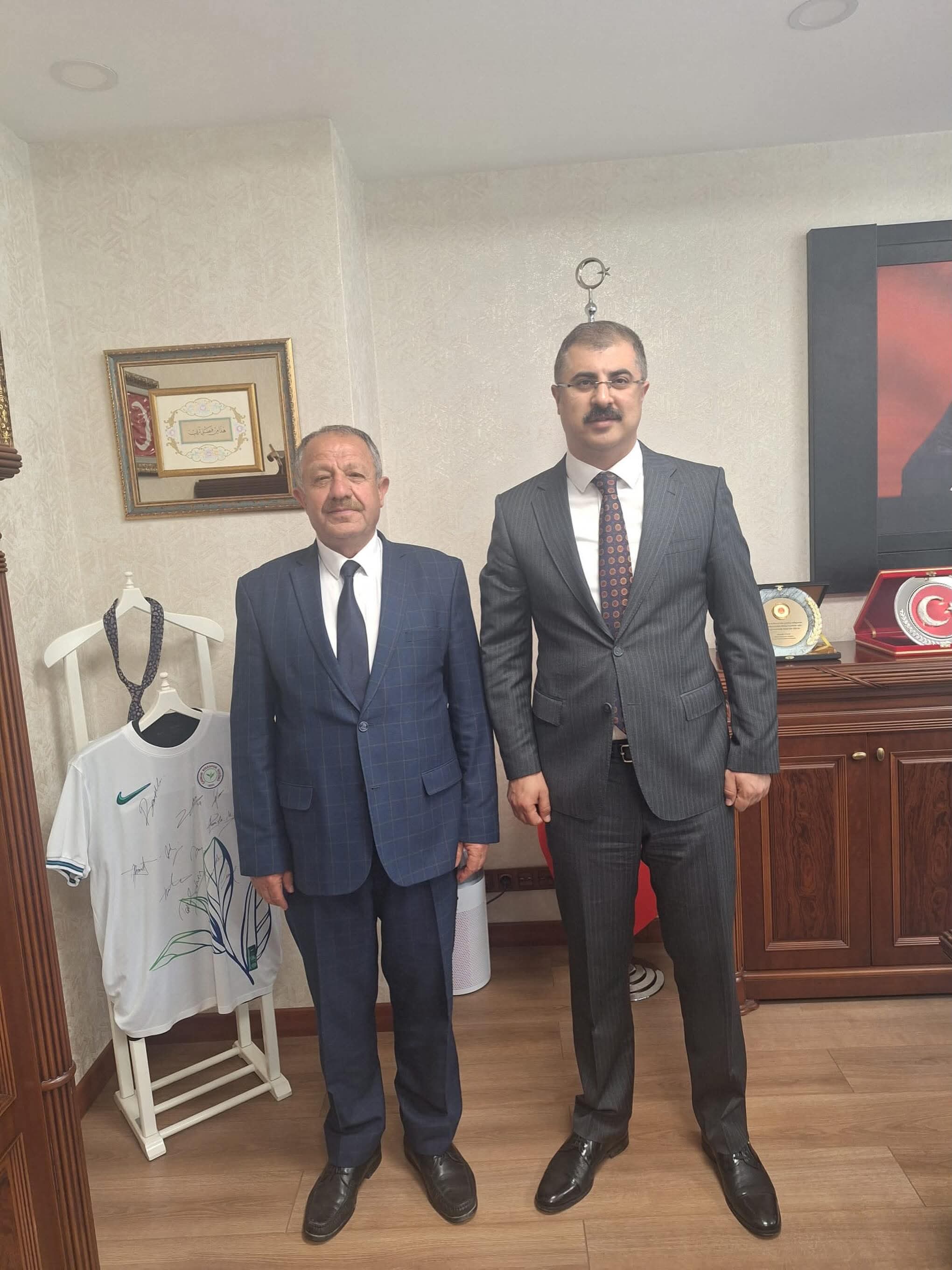 Belediye Başkanı Tünay'a Ziyaret Gerçekleştirdi