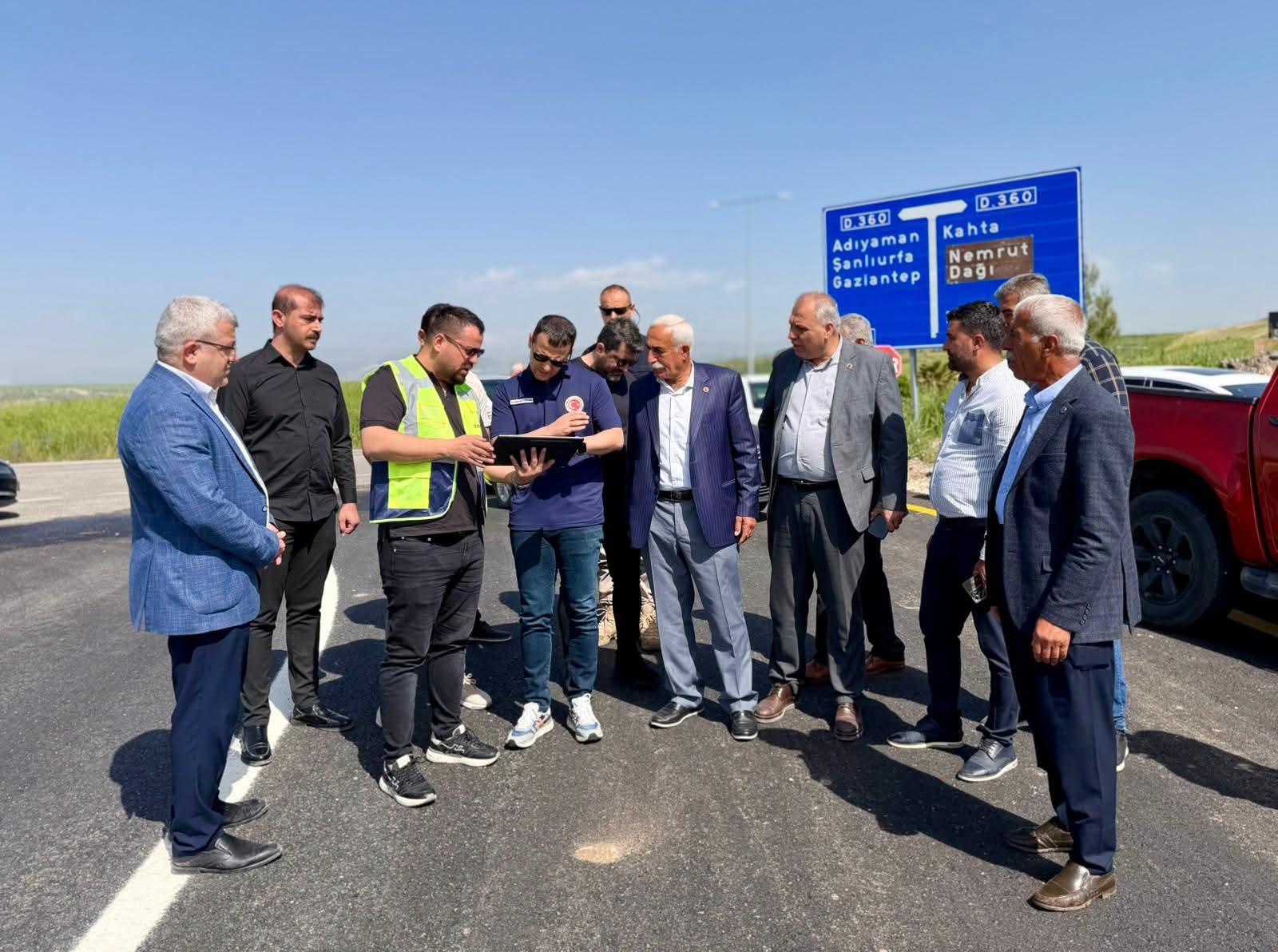 Adıyaman Köy Yollarında Asfalt Çalışmaları Devam Ediyor
