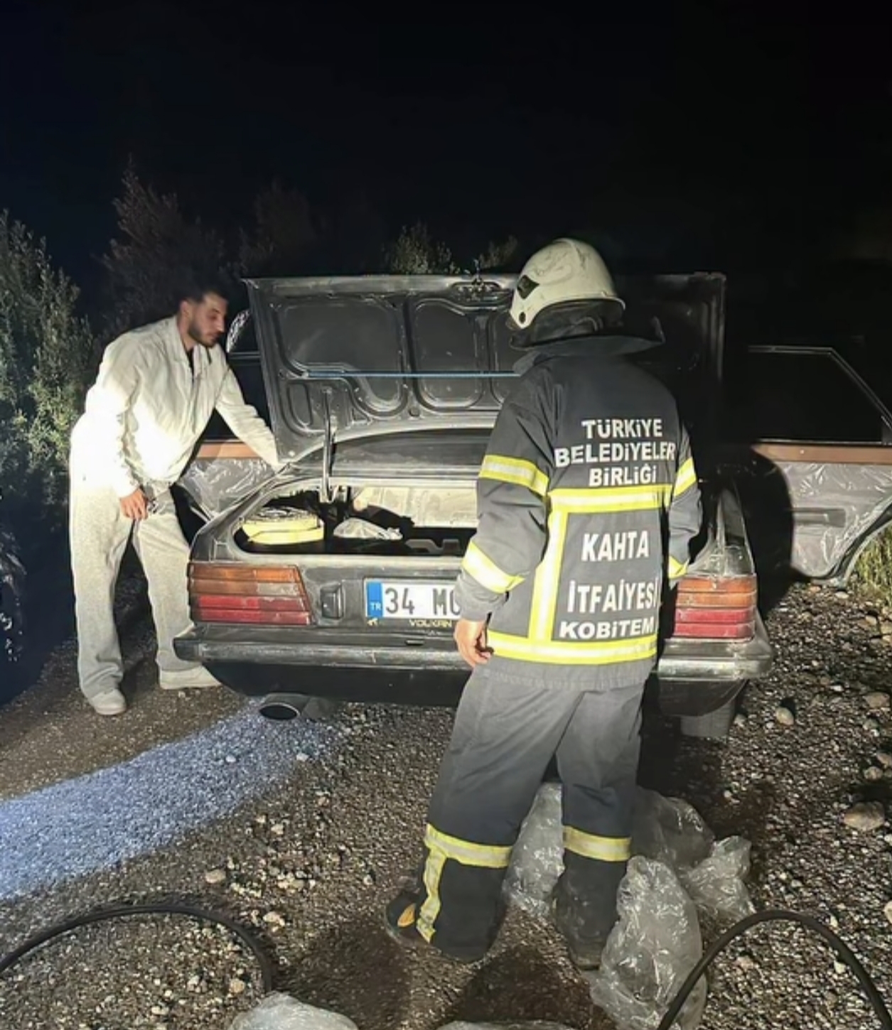 Kahta'da Seyir Halindeki Araç Alev Aldı