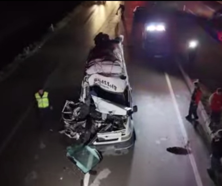 Aksaray-Konya Yolunda Trafik Kazası: 12 Yaralı