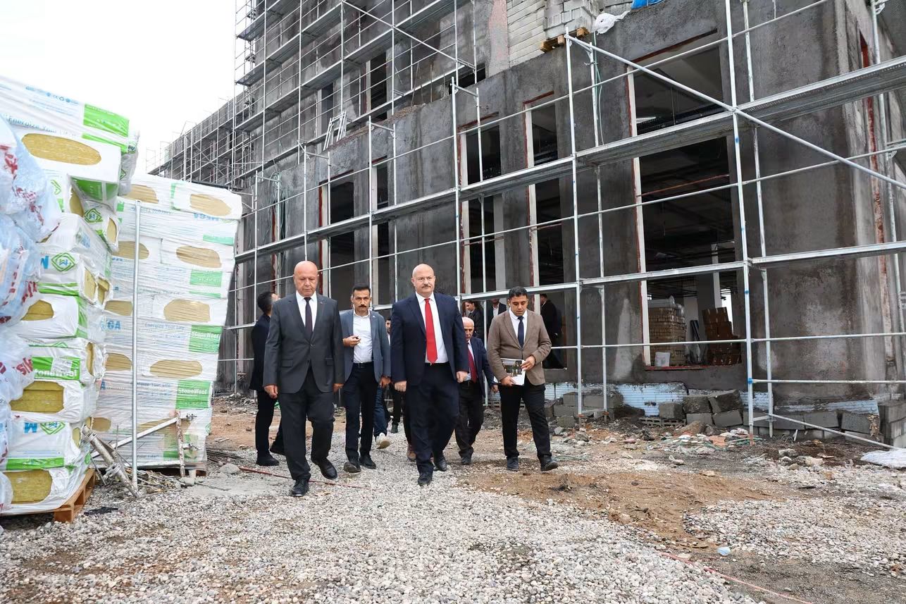 Adıyaman'da Yeni Halk Kütüphanesi İnşaatı Sürüyor
