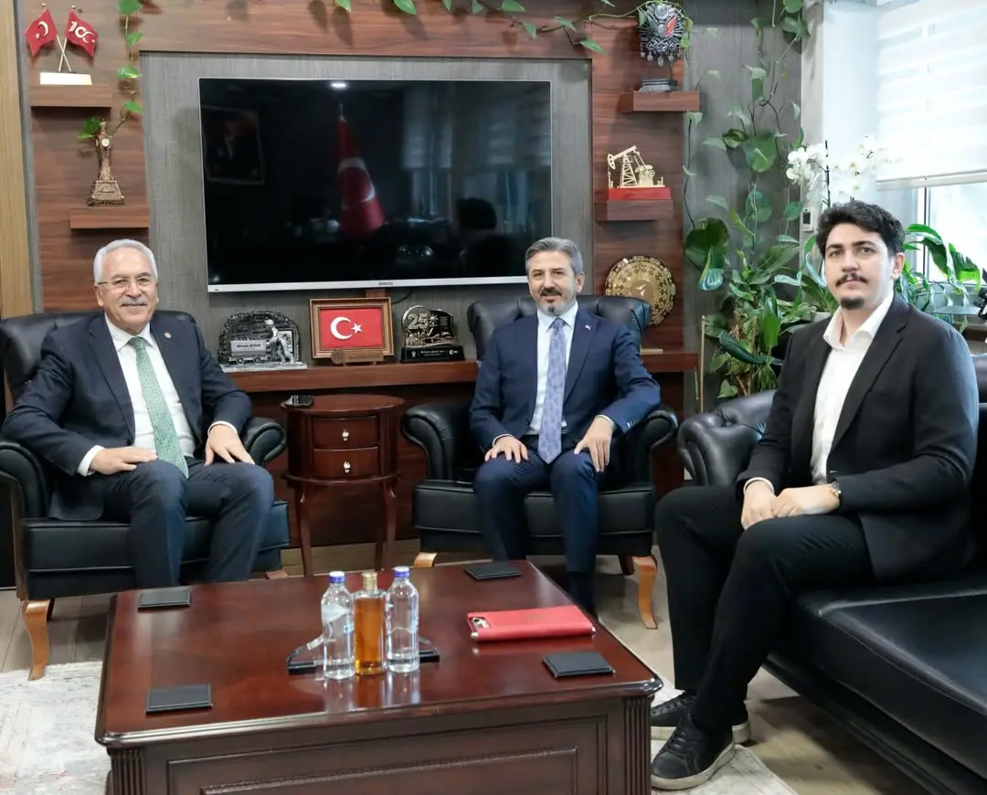 Çalışma ve Sosyal Güvenlik Bakan Yardımcısı Ahmet Aydın, 27. Dönem Antalya Milletvekili İbrahim Aydın'ı Bakanlıkta Ağırladı