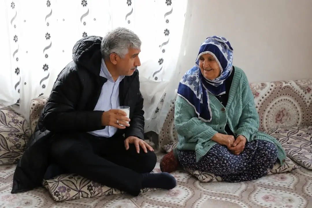 Başkan Hallaç'tan Anlamlı Anneler Günü Mesajı