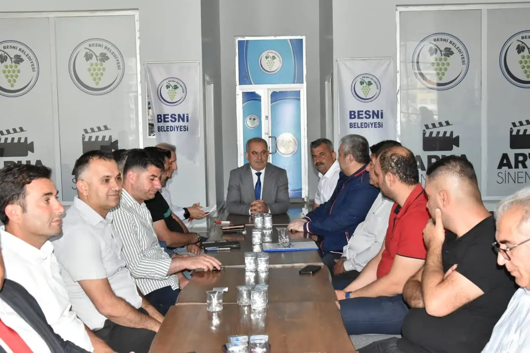 Besni Belediyesi'nin Haftalık İstişare ve Değerlendirme Toplantısı