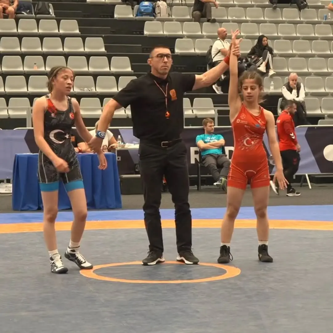 Besni Gençlik Spor Kulübü Sporcusu Kübra Selin Turgut Balkan Şampiyonası'nda Gümüş Madalya Kazandı