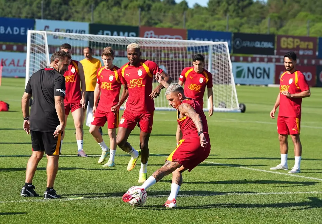 Galatasaray Ailesi'ne Günaydın Mesajı