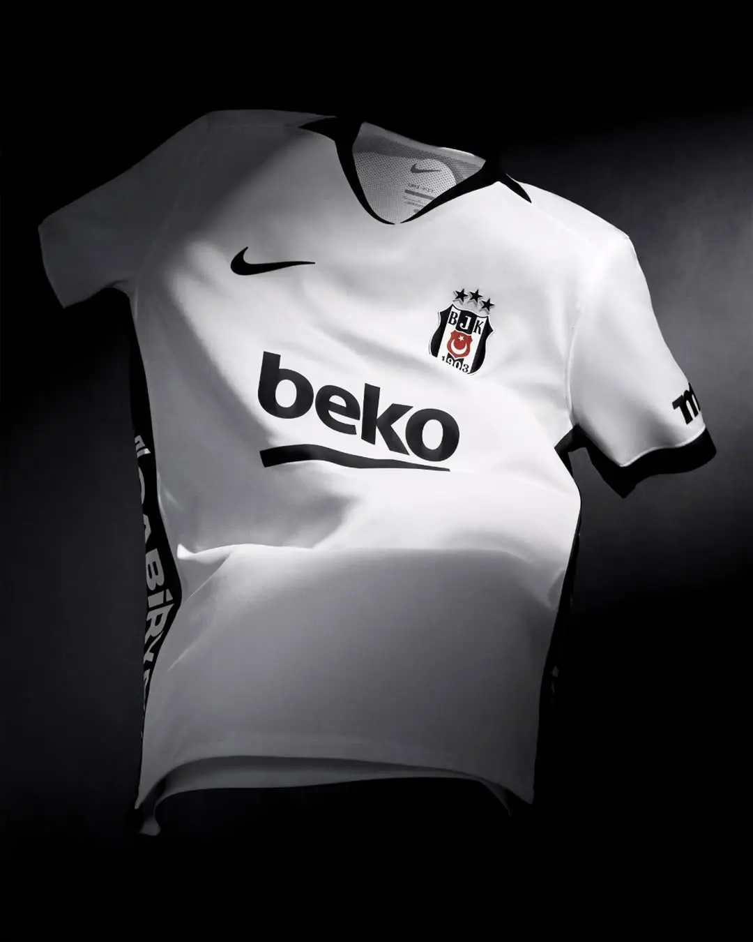 Beşiktaş JK Forma Kitleri Karşılaştırması: FCM vs BJK