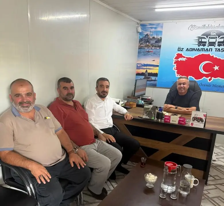 Adıyaman Ticaret ve Sanayi Odası Başkanı Mehmet Torunoğlu, Adıyaman Şoförler Odası Başkanı Turabi Bayır'ı Ziyaret Etti