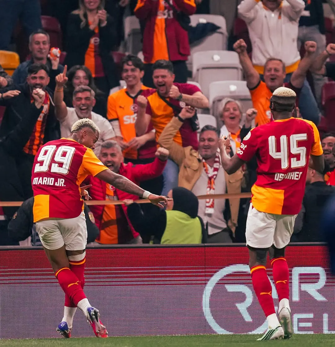 Galatasaray Ailesine İyi Geceler Mesajı