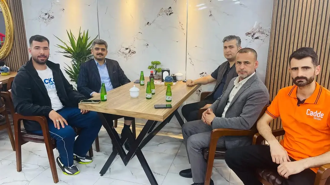Rışvan Aşiret Kanaat Önderi Abdulvahap Can, Kahta Gedik Piliç Bayisini Ziyaret Etti