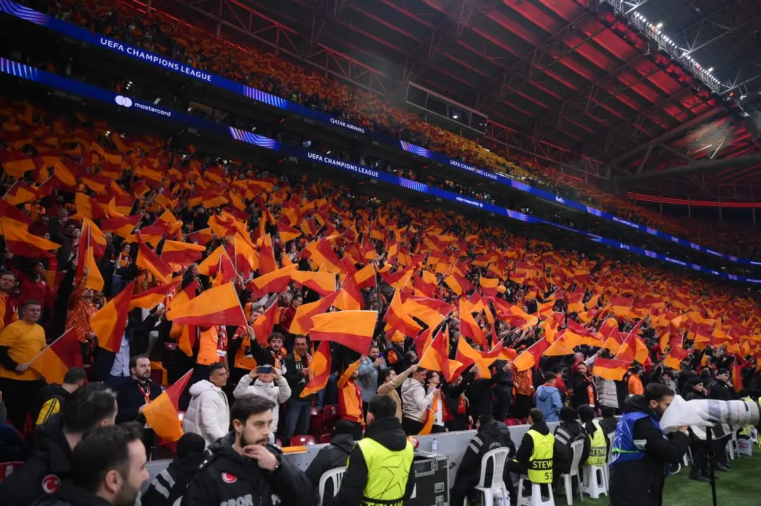 Galatasaray'dan Günaydın Mesajı: ŞampiyonGalatasaray Ailesi