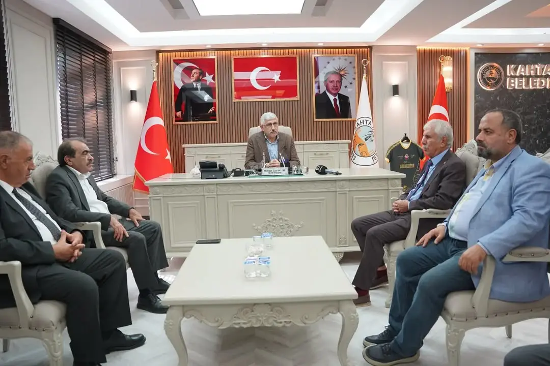 Kahta Belediyesi Başkanı Mehmet Can Hallaç'a Gazetecilerden Ziyaret