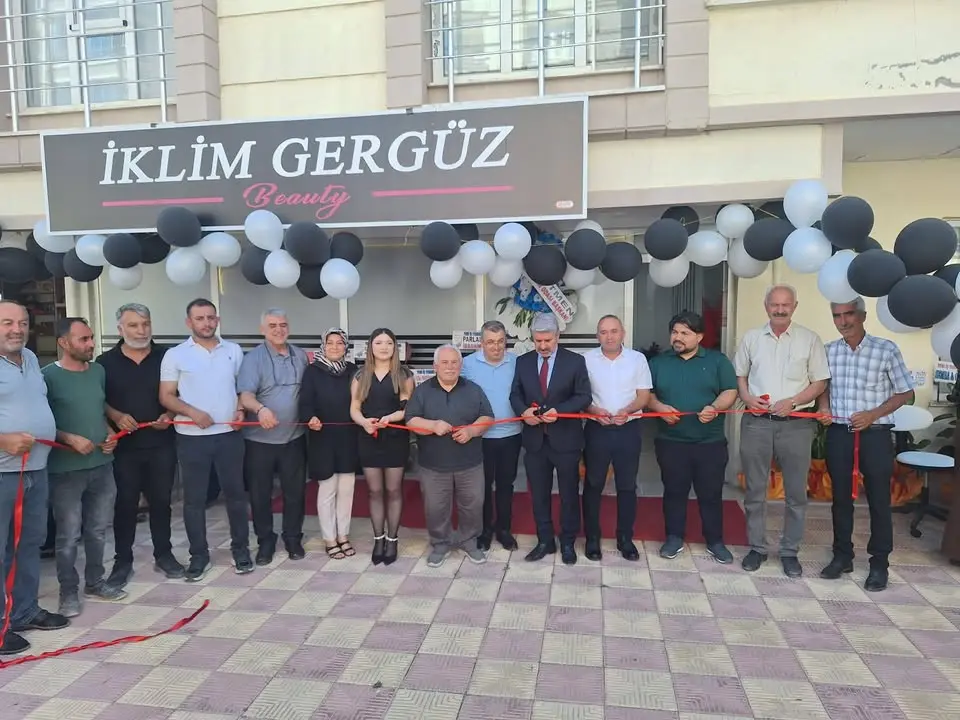 Besni Belediyesi'nin İklim Gergüz Beauty İş Yerinin Açılışını Kutladığı Anlar