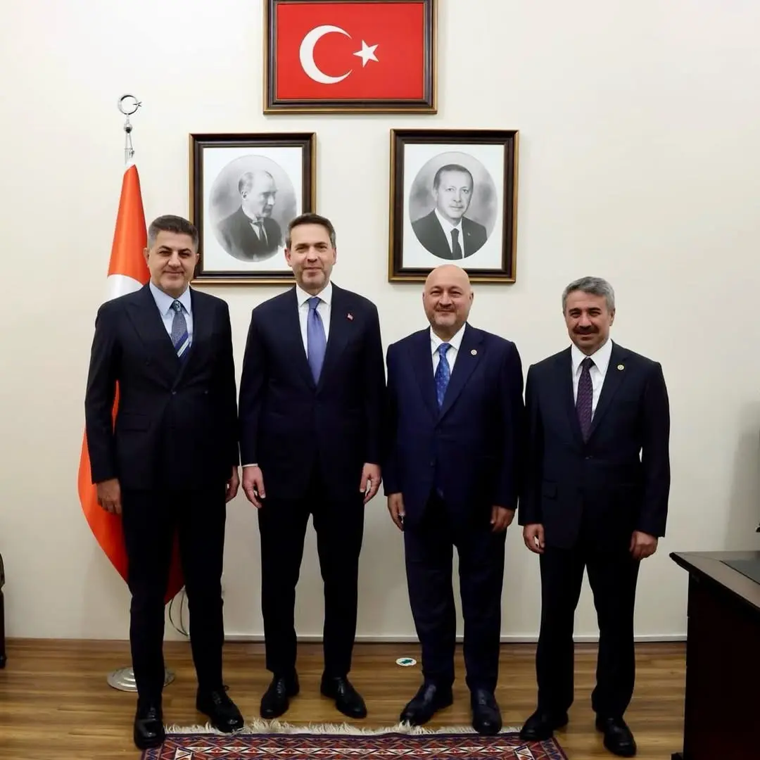 Milletvekillerimiz Sn. Resul Kurt ve Sn. İshak Şan ile birlikte Enerji ve Tabii Kaynaklar Bakanımız Sn. Alparslan Bayraktar'ı Ziyaret Etti