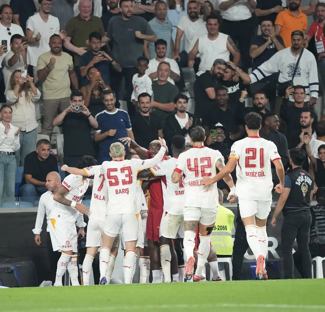 Galatasaray Spor Kulübü'nden Güçlü Mesaj: 'Galatasaray Bitti Demeden Bitmez!'