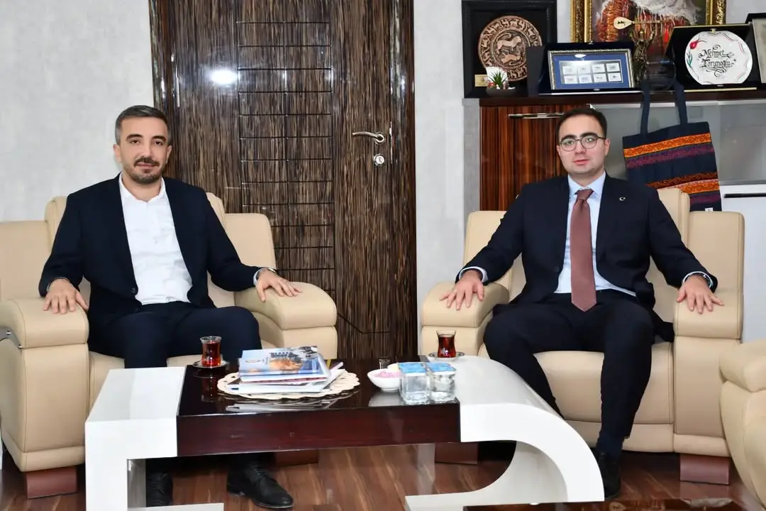 Sincik Kaymakamı Fatih Yıldız, ATSÖ Yönetim Kurulu Başkanı Mehmet Torunoğlu’nu Ziyaret Etti