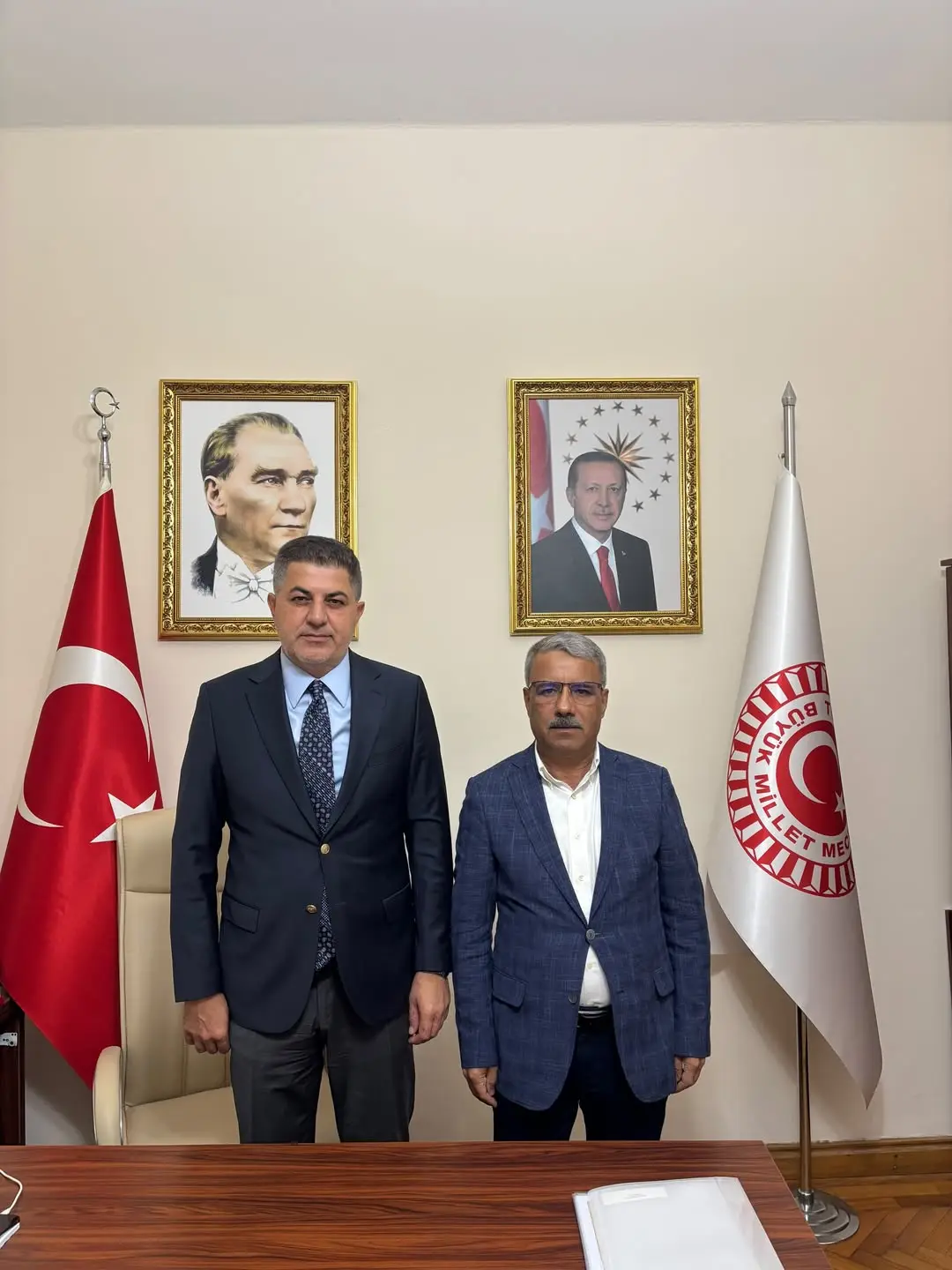 TBMM Başkanlık Divan Katip Üyesi Doç. Dr. İshak Şan'dan Adıyaman Esnaf ve Sanatkârlar Odası Başkanı Ziya Duranay'a Teşekkür