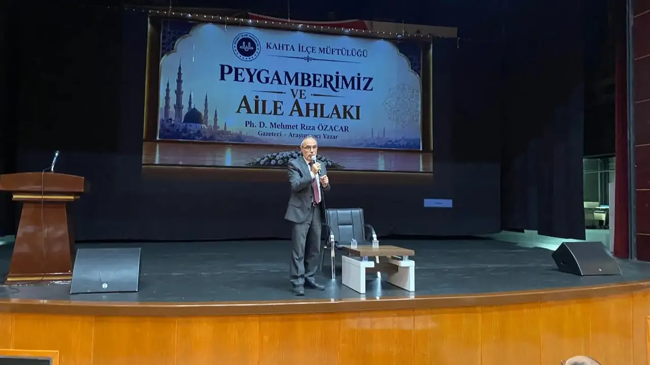 Kahta Müftülüğü'nün 'Peygamberimiz ve Aile Ahlakı' Konferansı Hakkındaki Paylaşımı