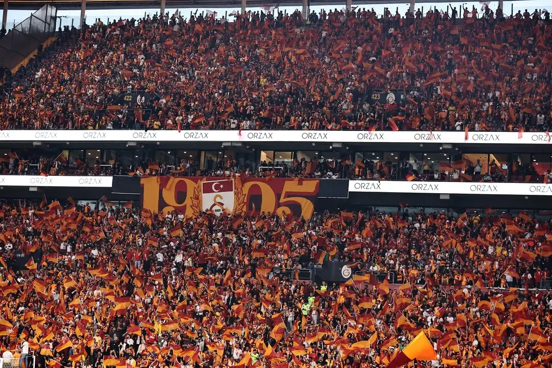 Galatasaray Ailesine Günaydın Mesajı