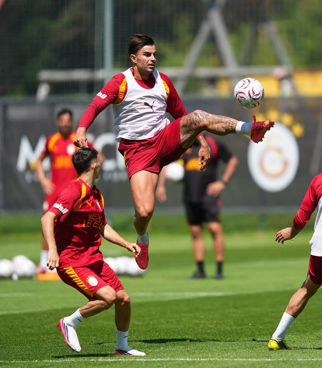 Galatasaray Ailesine Günaydın Mesajı