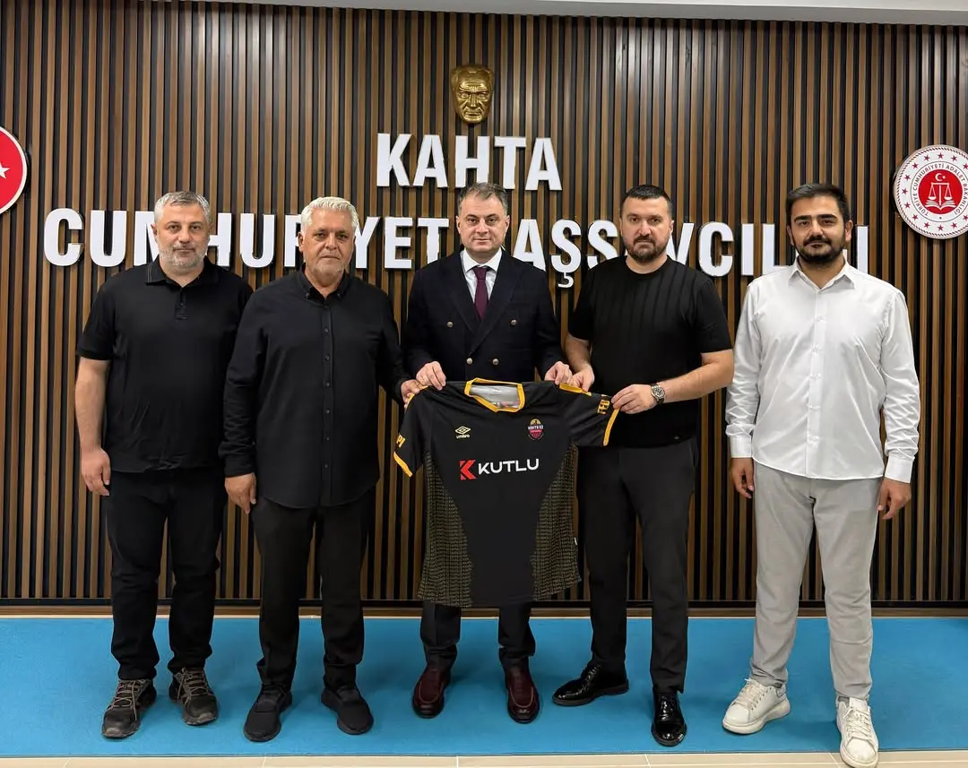 Kahta 02 Spor Kulübü'nden Cumhuriyet Başsavcısı Mehmet Çetin Atalay'a Anlamlı Ziyaret
