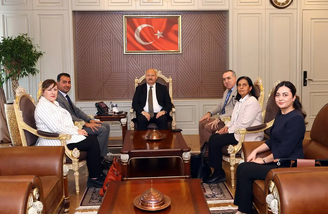 GAP Bölge Kalkınma İdaresi Başkanı ve Çalışanları Vali Küçük'ü Ziyaret Etti