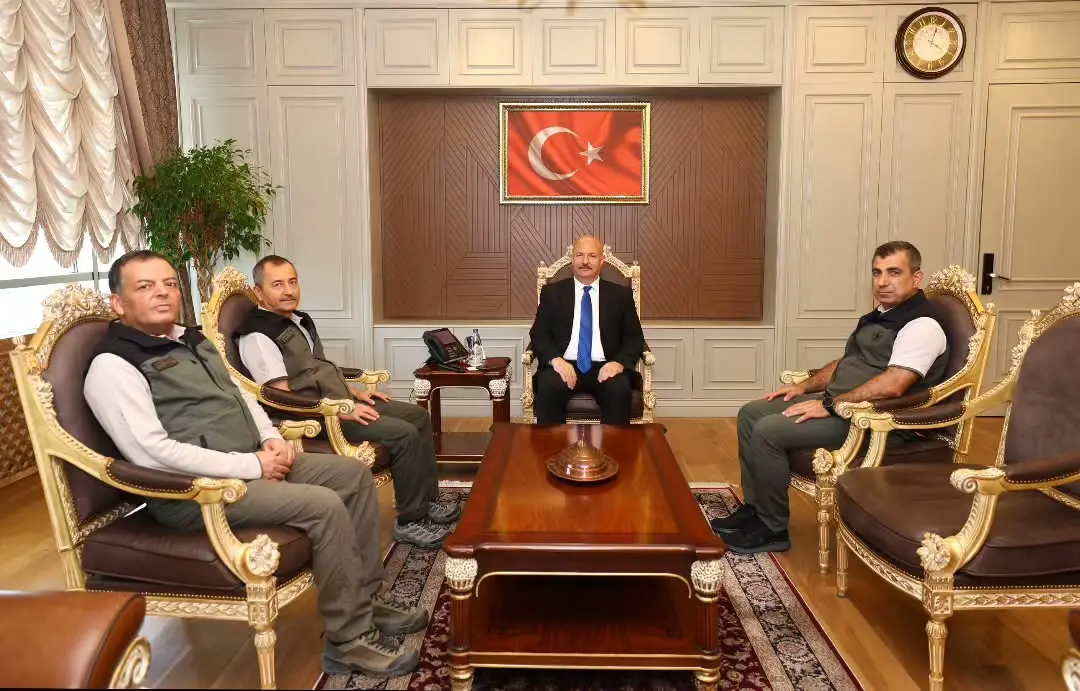 Adıyaman Valiliği, Vali Abdullah Küçük'ün Şanlıurfa Orman Bölge Müdürü İsmail Poyraz'ı Kabul Etmesini Paylaştı