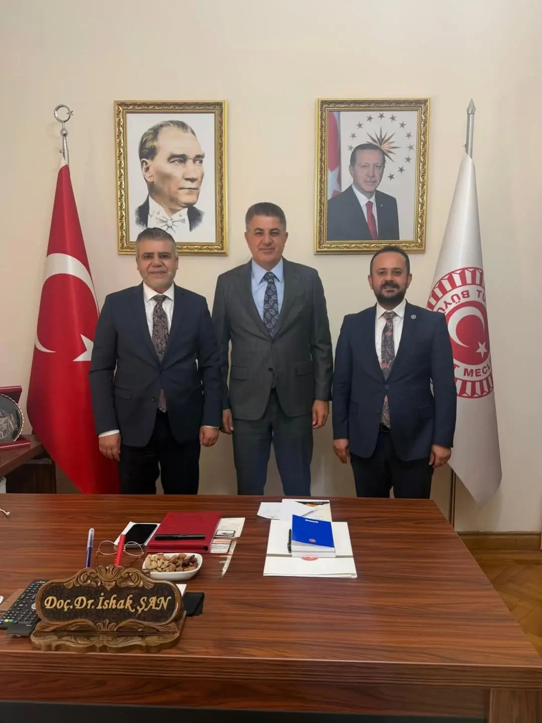 TBMM Başkanlık Divan Katip Üyesi Doç. Dr. İshak Şan'dan Teşekkür Mesajı