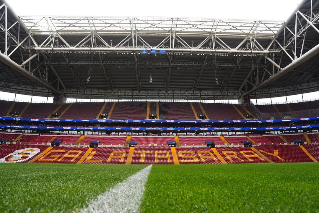 Galatasaray, FC Barcelona Maçına 3 Saat Kala Heyecanla Bekliyor! ⏳