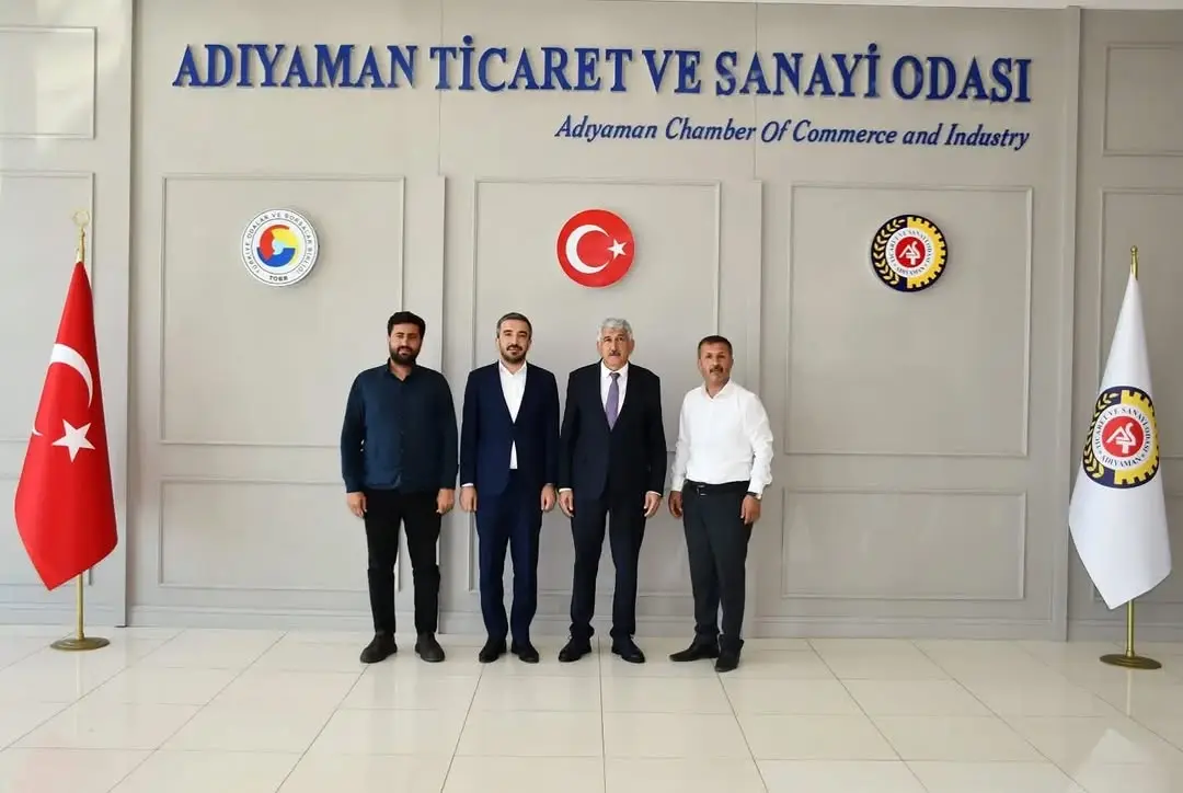 Kahta Belediye Başkanı Mehmet Can Hallaç, Adıyaman Ticaret ve Sanayi Odası Başkanı'nı Ziyaret Etti