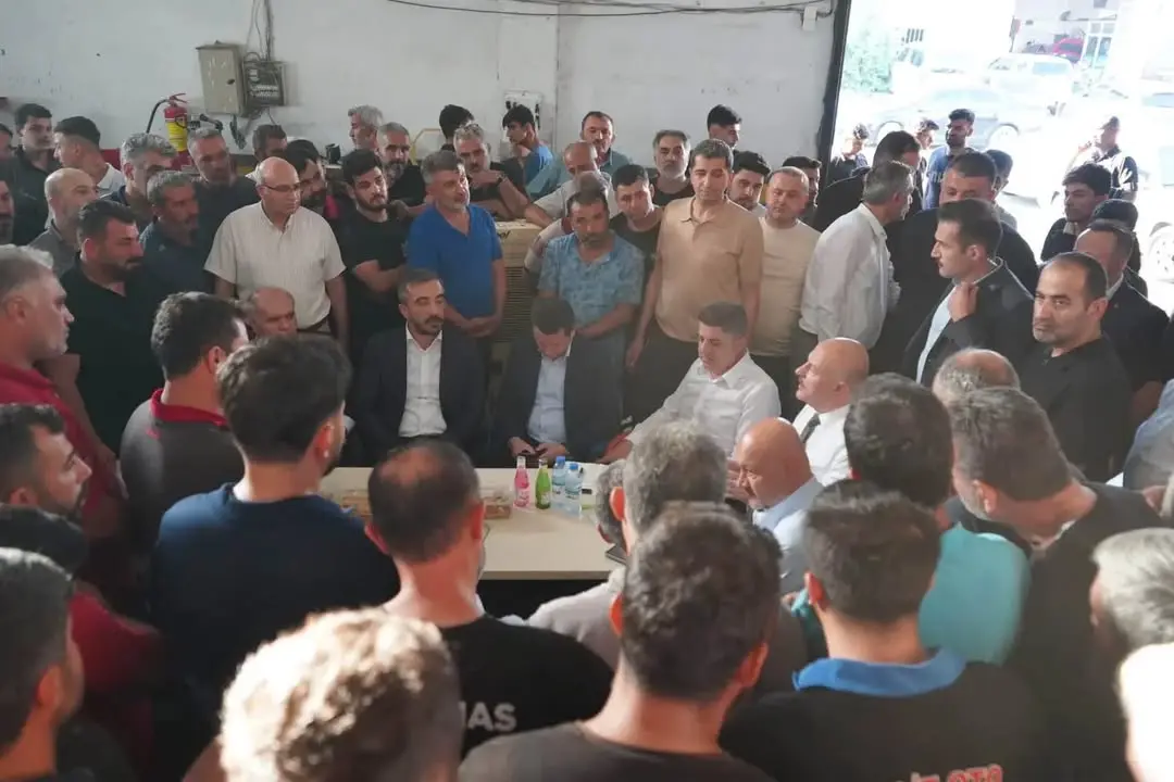 Adıyaman Ticaret ve Sanayi Odası Yönetim Kurulu Başkanı Mehmet Torunoğlu, İlimiz Valisi ve Milletvekilleri İle Esnaflarla Bir Araya Geldi