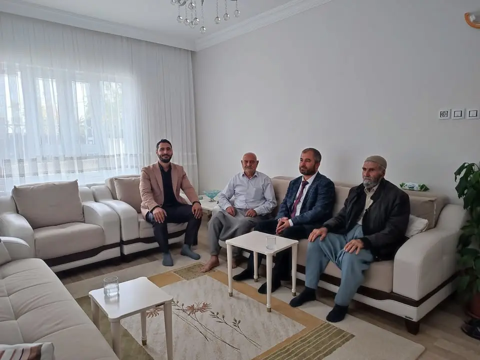 Kahta Müftülüğü Ulu Çınarları Evlerinde Ziyaret Etti