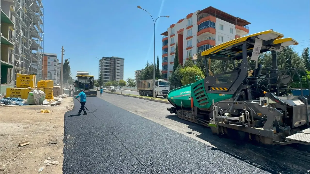 Adıyaman Belediyesi'nin 3. Çevreyolu Asfalt Çalışmaları Devam Ediyor