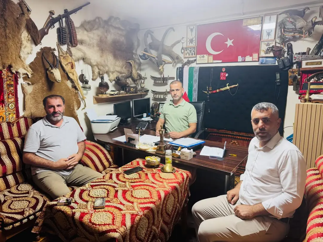 S.S. Kahta Marangozlar, Mobilyacılar ve PVC’ciler Sitesi Başkanı Mehmet Er ve Hasan Pirçek'e Teşekkür Etti