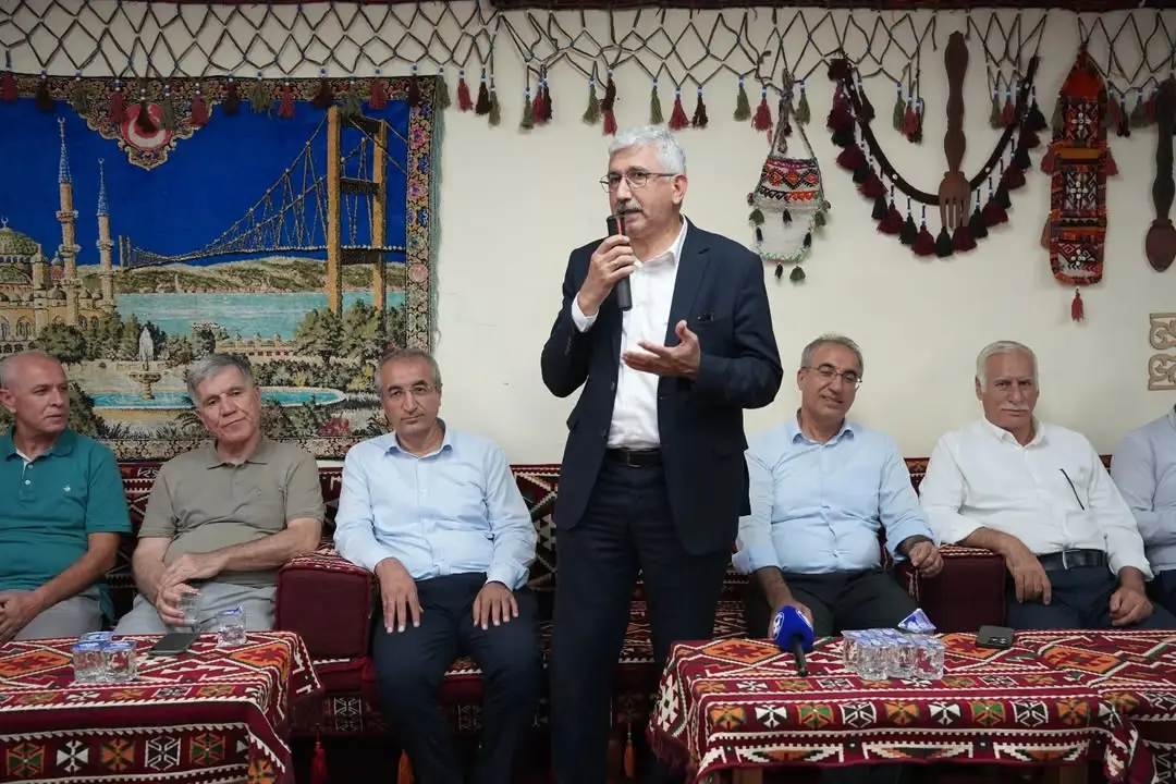 Kahta Belediyesi Gençlik Meclisi, Prof. Dr. Hasari Çelebi’yi Kahtalı Gençlerle Buluşturdu