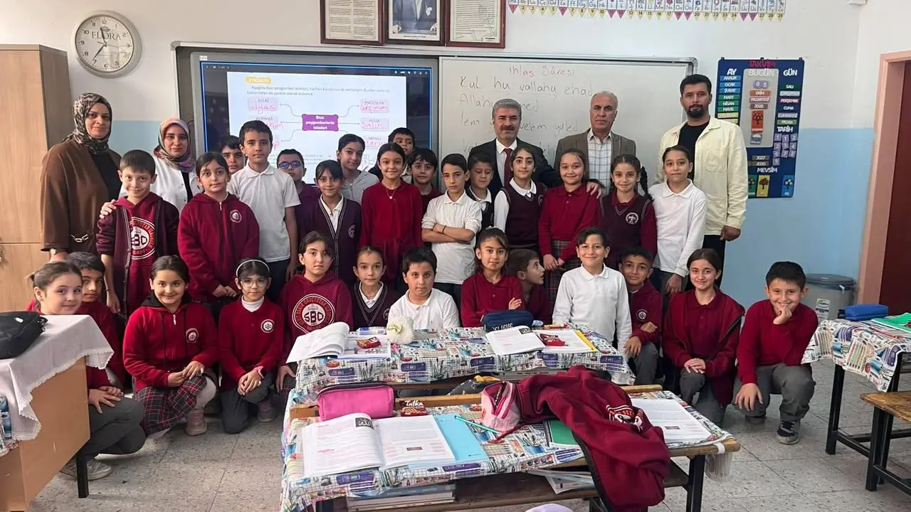 Besni Belediyesi'nin Şehit Bekir Oruçtutan İlkokulu Ziyareti