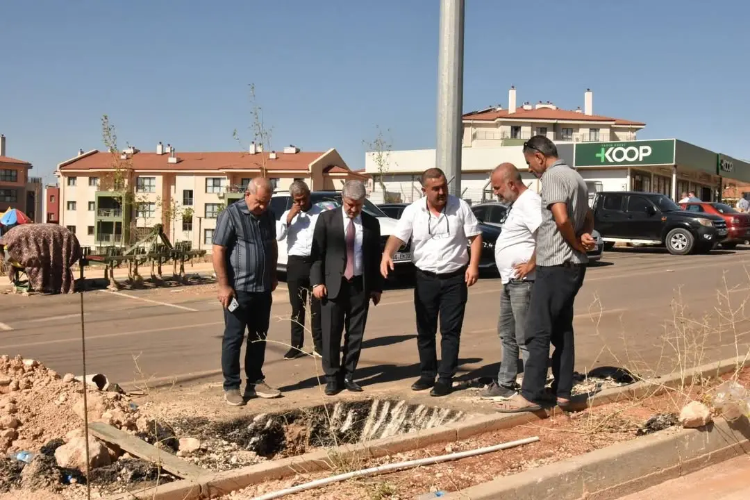 Besni Belediyesi Deprem Konutlarında Su Sorununu İnceledi