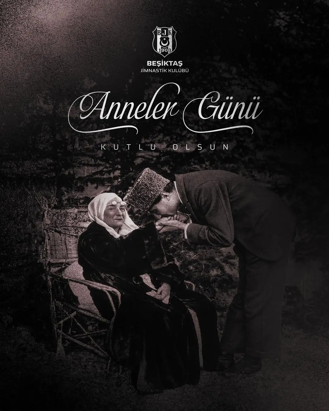 Beşiktaş JK Resmi Instagram Hesabı'ndan Anneler Günü Mesajı