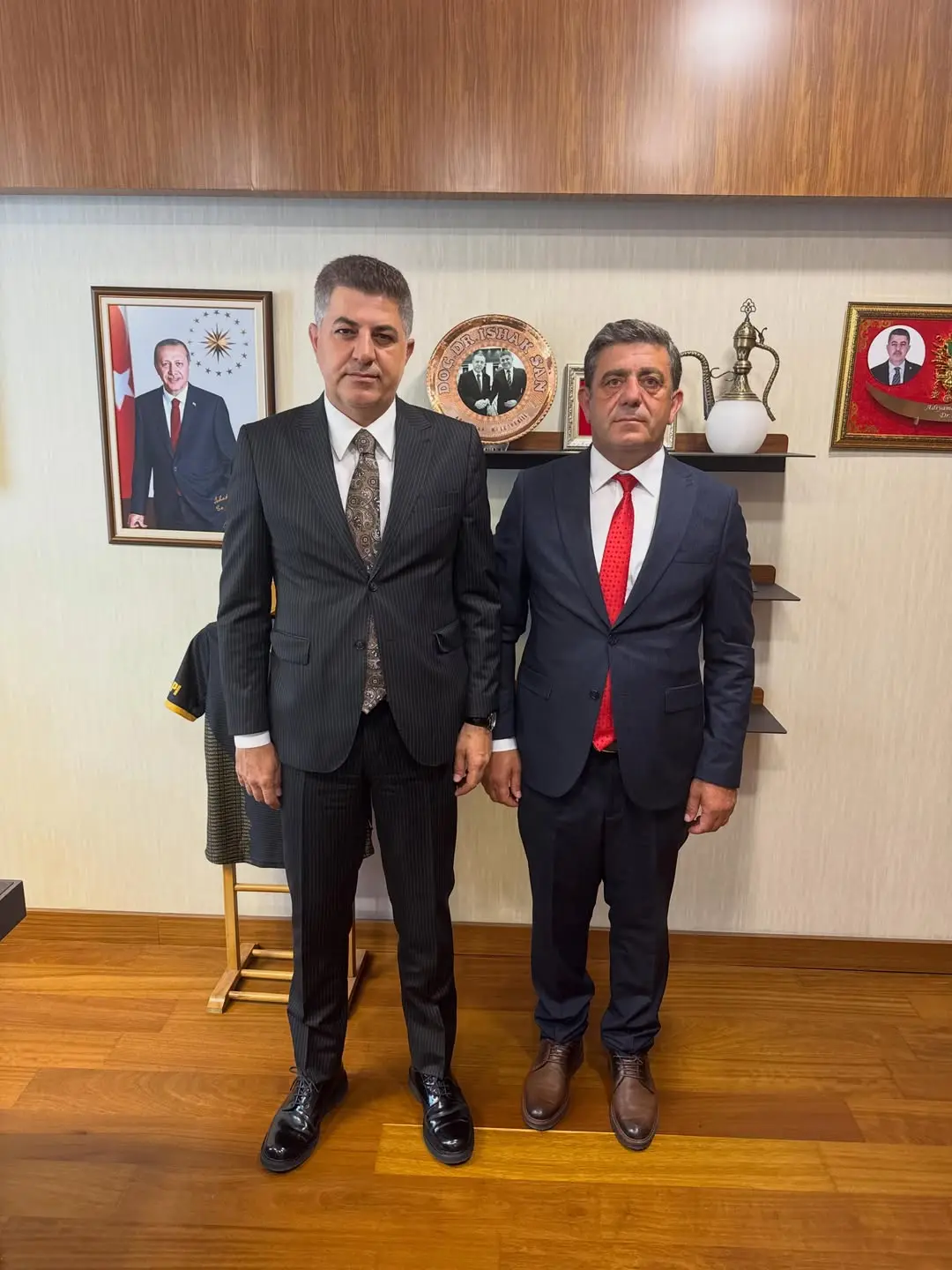 TBMM Başkanlık Divan Katip Üyesi Doç. Dr. İshak Şan'dan İnlice Belediye Başkanı Abuzer Yakan'a Teşekkür