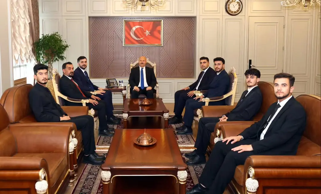 Adıyaman Valiliği, Vali Abdullah Küçük'ün TÜGVA İl Başkanı Recep Tepe ve Heyeti ile Görüşmesini Duyurdu