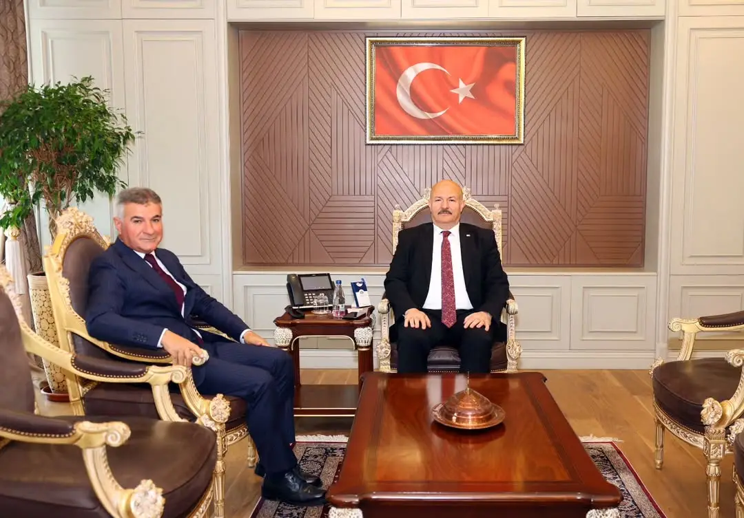 Tut Belediye Başkanı Ercan Öncebe, Vali Abdullah Küçük'ü Ziyaret Etti