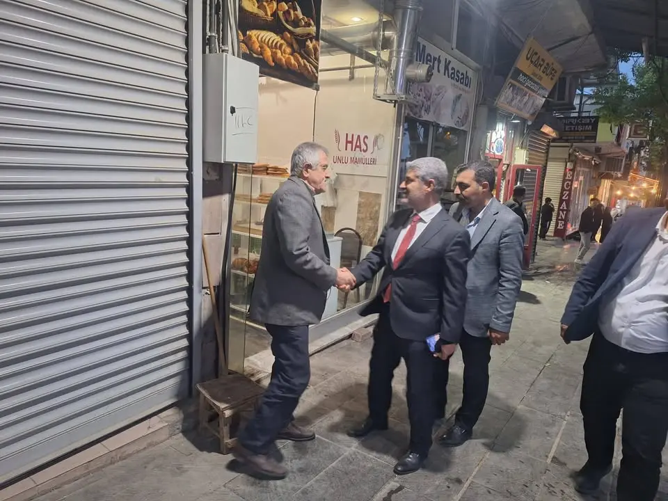 Besni Belediyesi Ziyaretlerde Esnafları Tebrik Etti