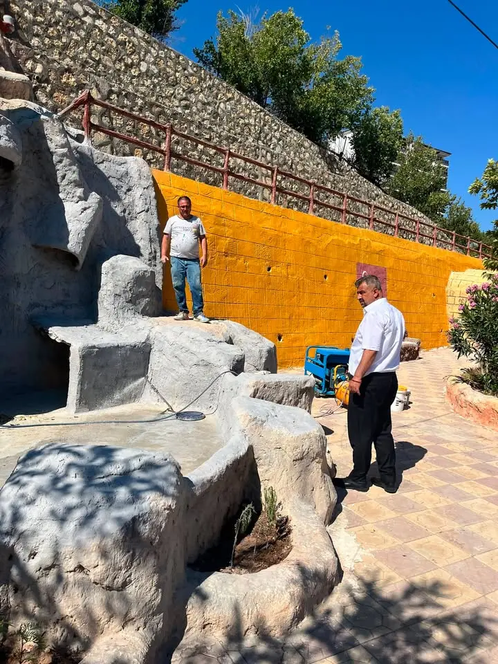 Besni Belediyesi'nin Merinos Parkı'ndaki Çalışmaları İncelendi