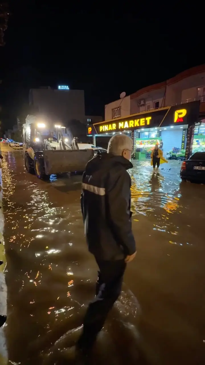 Kahta Belediyesi Tüm Ekipleriyle Sahada!